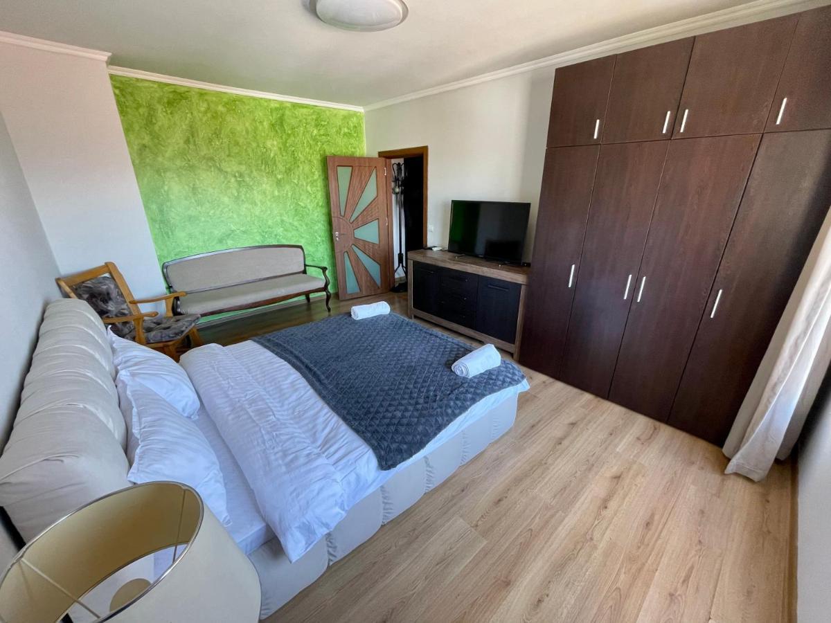 Amazing View Central 1 Bedroom Apartment Pazardjik Extérieur photo